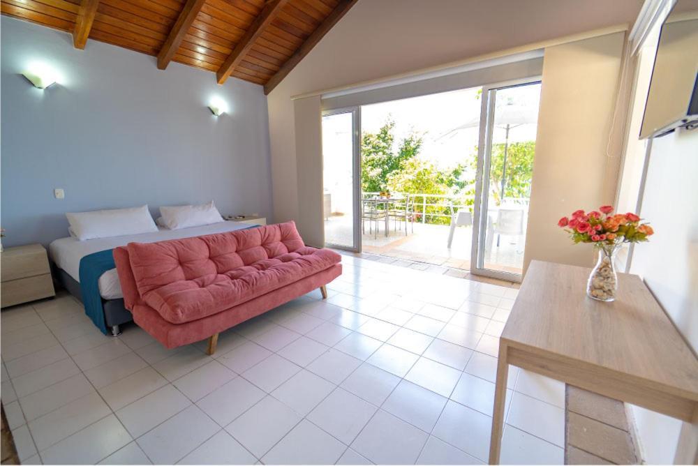 Santorini Casablanca Resort Papares 外观 照片